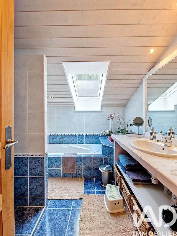 Appartement - 181 m² - 5 pièces