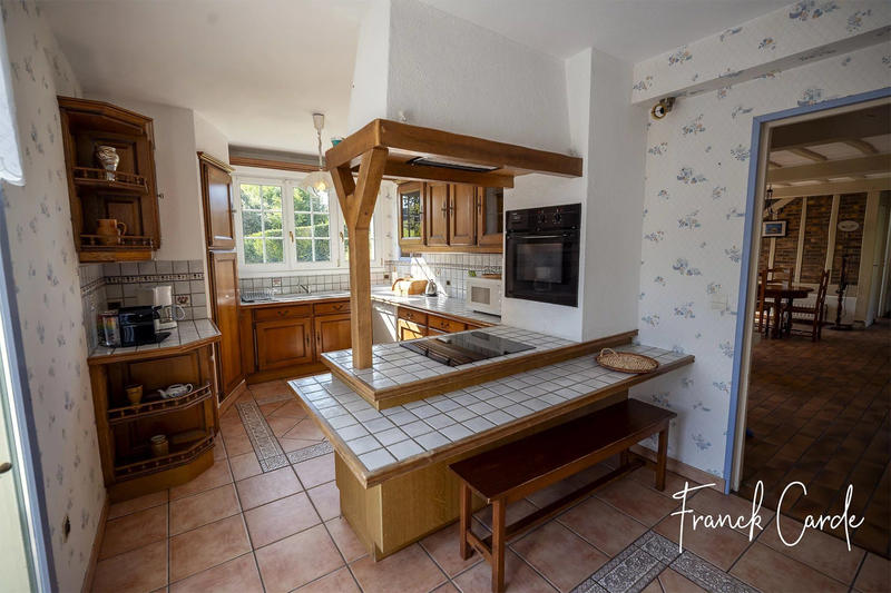 Maison - 139 m² - 7 pièces