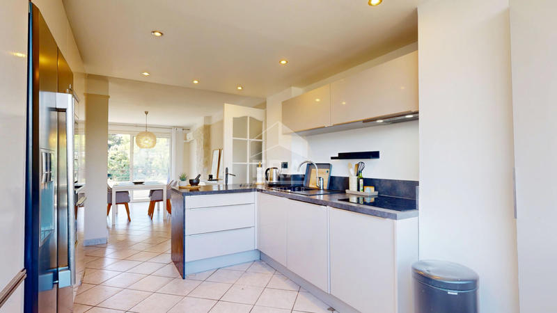 Appartement - 72 m² - 4 pièces