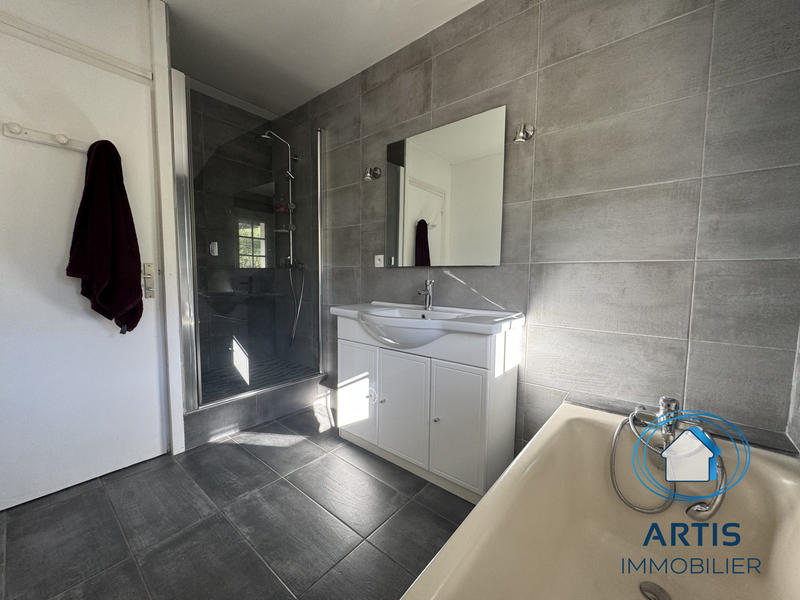 Maison - 105 m² - 6 pièces