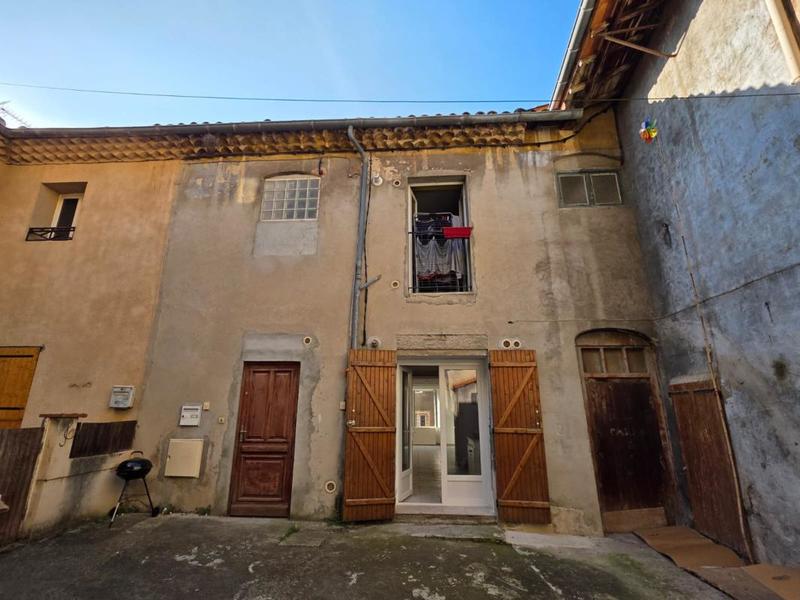 Immeuble - 104 m² - 5 pièces