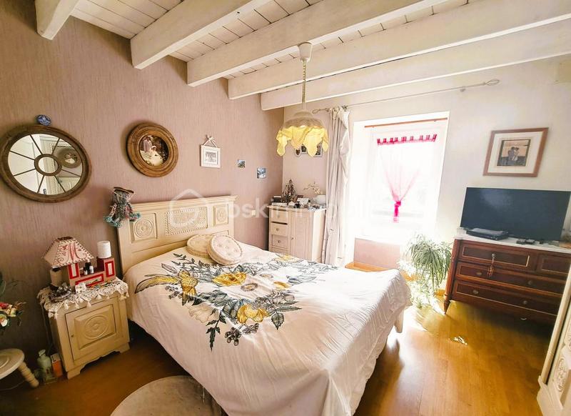 Maison en pierre - 280 m² - 12 pièces