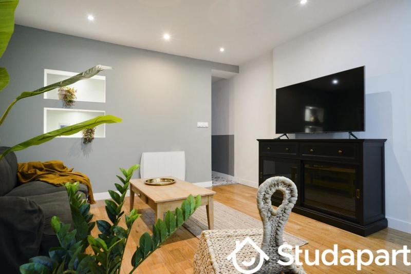 Chambre - 12 m² - 1 pièce