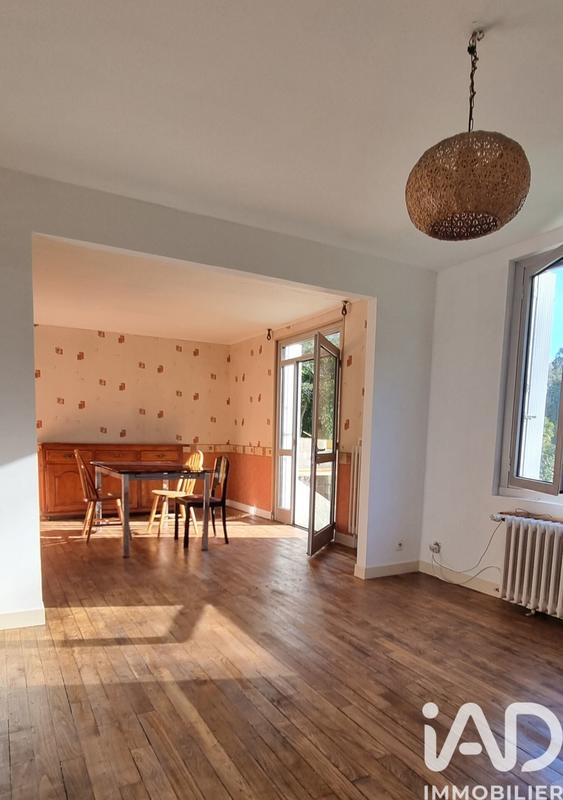 Maison - 99 m² - 6 pièces