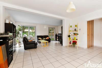 Maison - 196 m² - 7 pièces