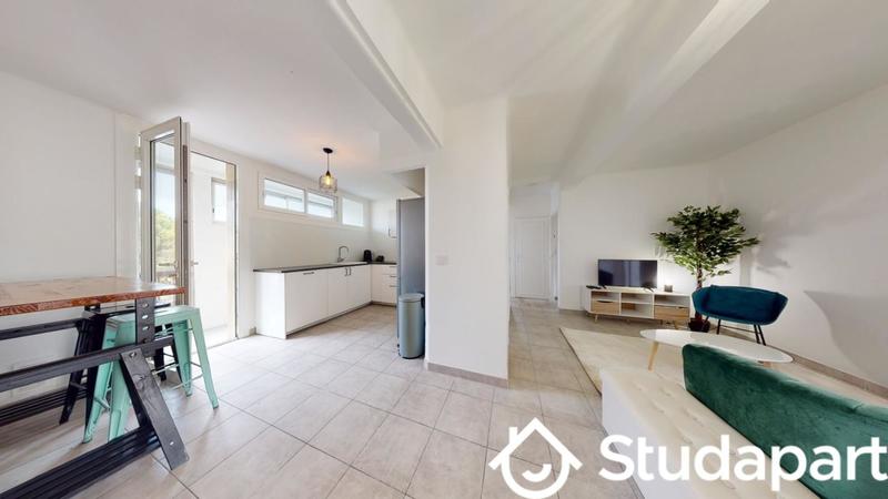 Chambre - 9 m² - 1 pièce