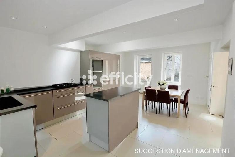 Maison - 145 m² - 6 pièces