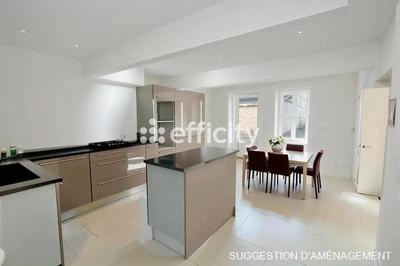 Maison - 145 m² - 6 pièces