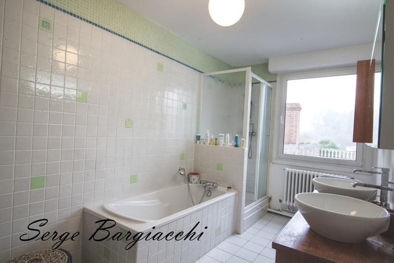 Maison - 336 m² - 12 pièces