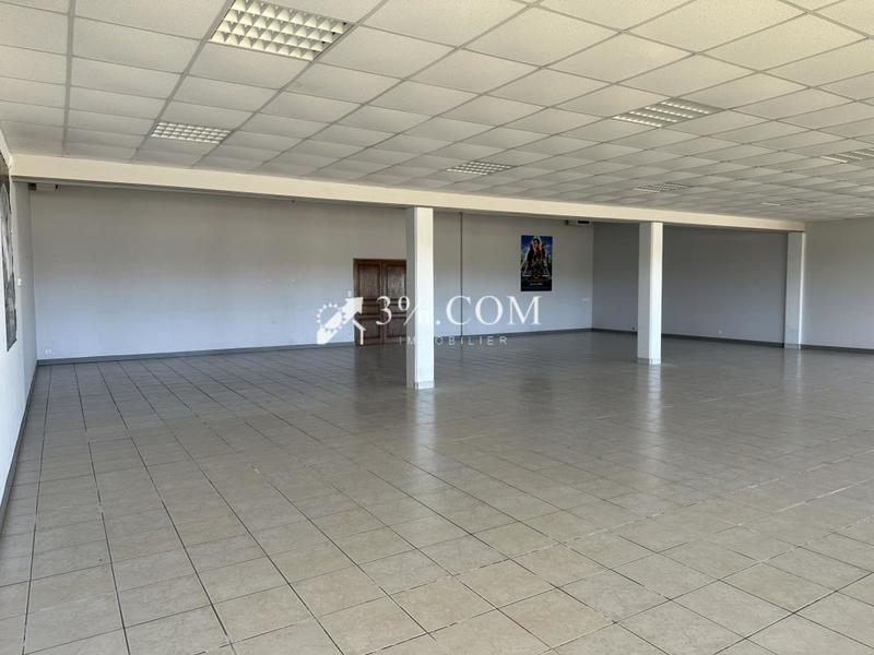 Maison - 639 m² - 12 pièces