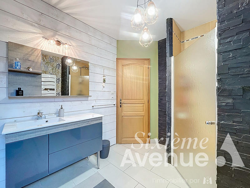 Maison - 143 m² - 6 pièces