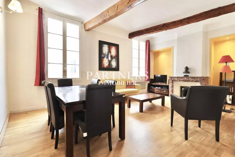 Appartement - 90 m² - 4 pièces