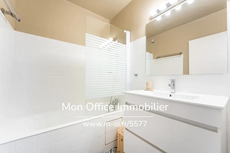 Studio - 30 m² - 1 pièce