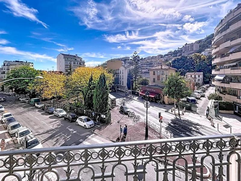 Appartement - 95 m² - 3 pièces