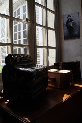 Exposition &quot;Musique traditionnelles du Berry et des provinces circonvoisines&quot;