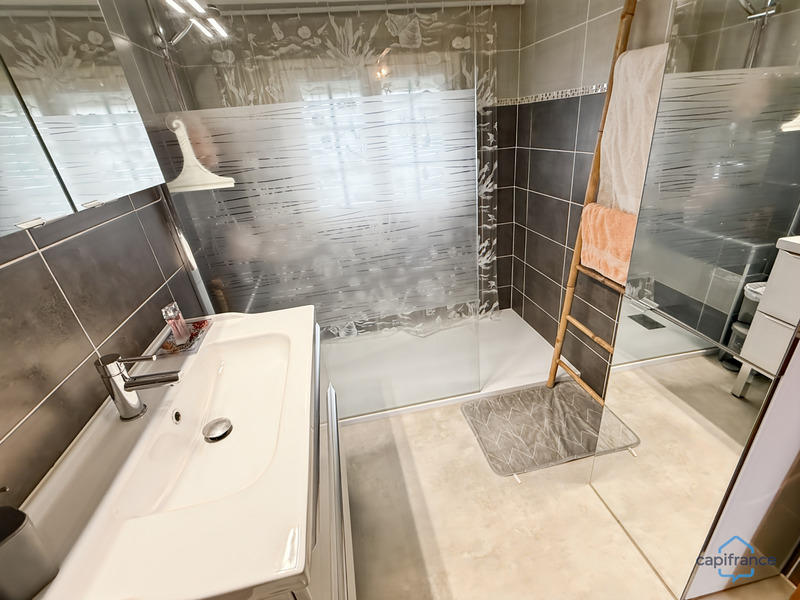 Maison - 110 m² - 4 pièces