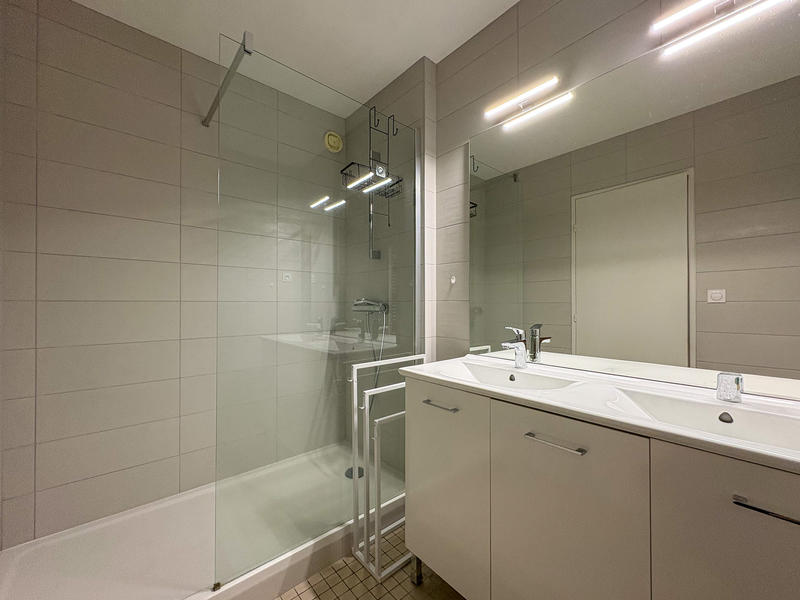 Appartement - 93 m² - 4 pièces