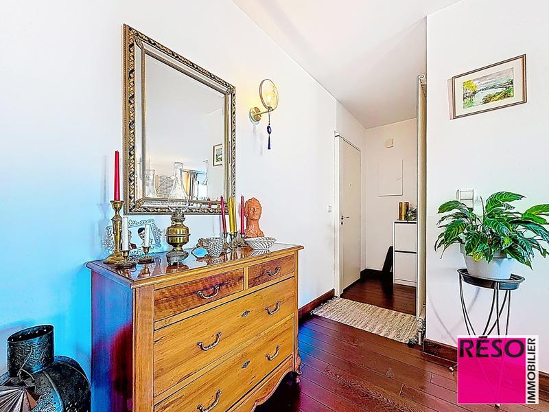 Appartement - 105 m² - 4 pièces