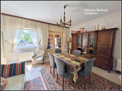 Maison - 172 m² - 8 pièces