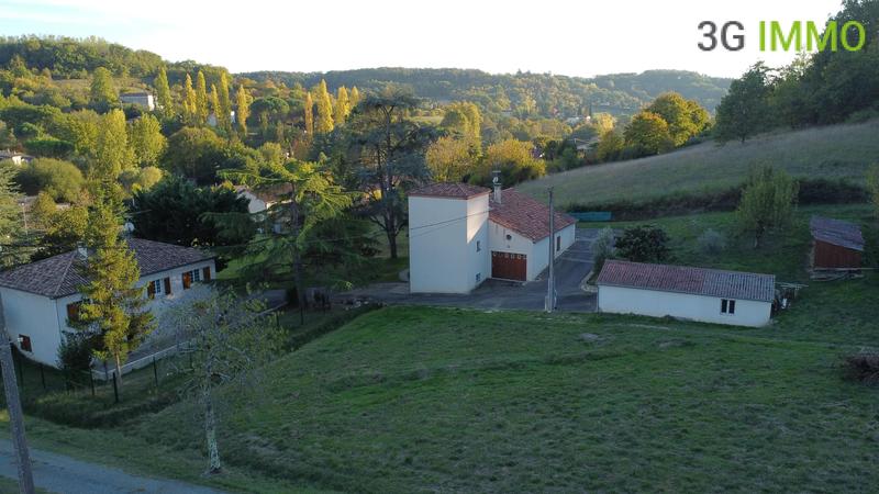 Villa - 257 m² - 10 pièces