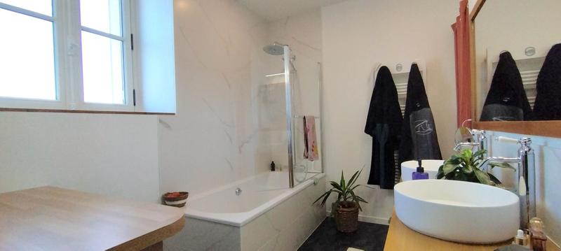 Appartement - 97 m² - 4 pièces