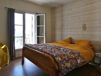 Maison - 240 m² - 6 pièces