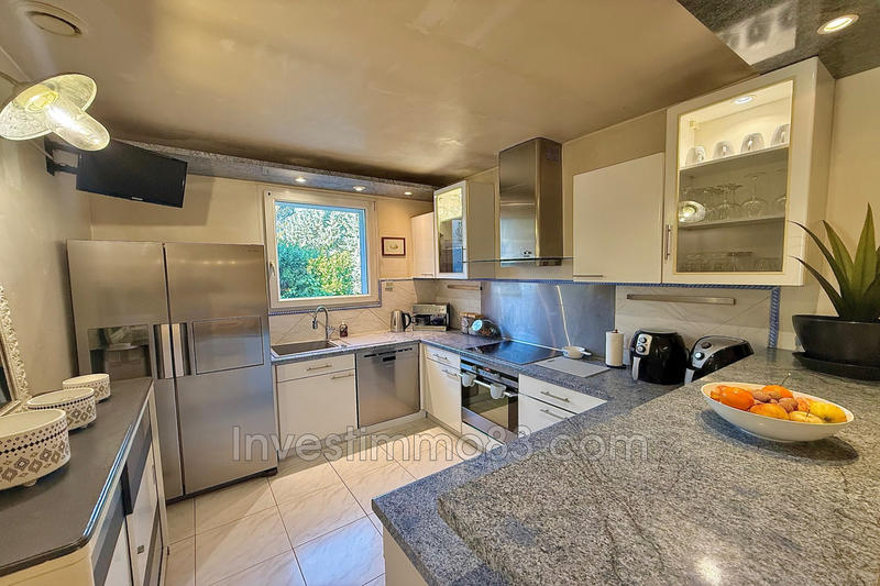 Villa - 230 m² - 7 pièces