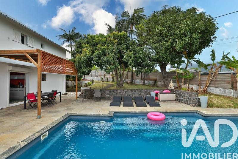 Maison - 195 m² - 7 pièces