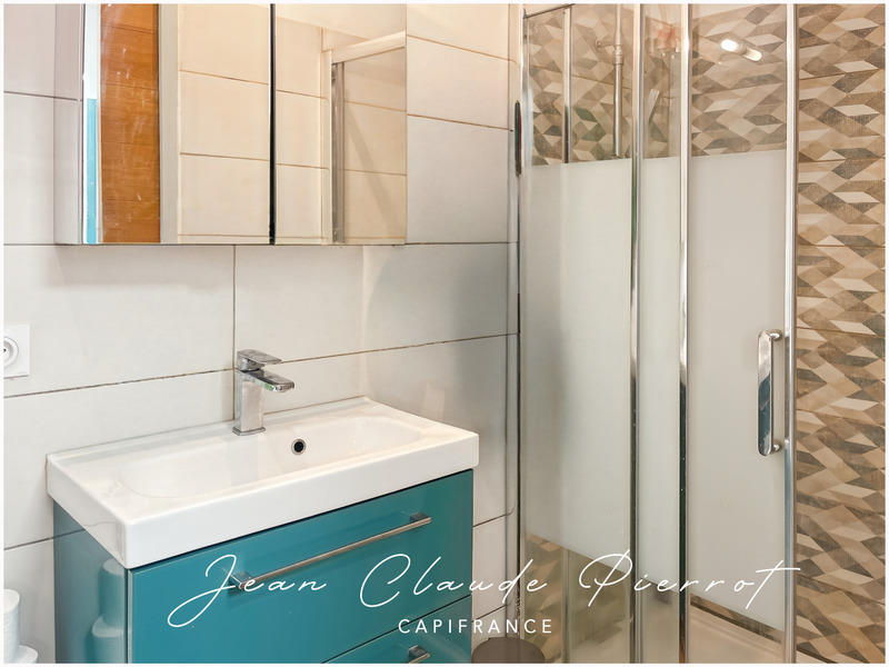 Maison - 93 m² - 4 pièces