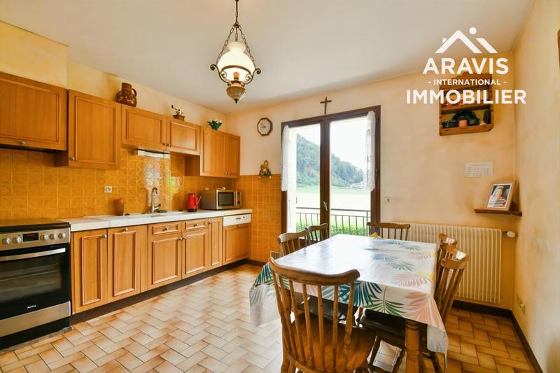 Propriété - 175 m² - 7 pièces