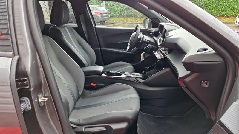 Peugeot 2008 Bluehdi 130 Ss Eat8 Allure