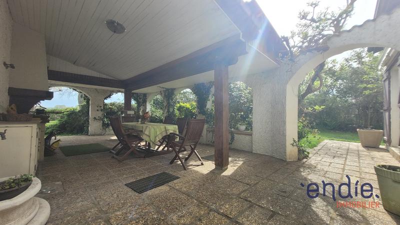 Viager - Maison de village - 140 m² - 7 pièces