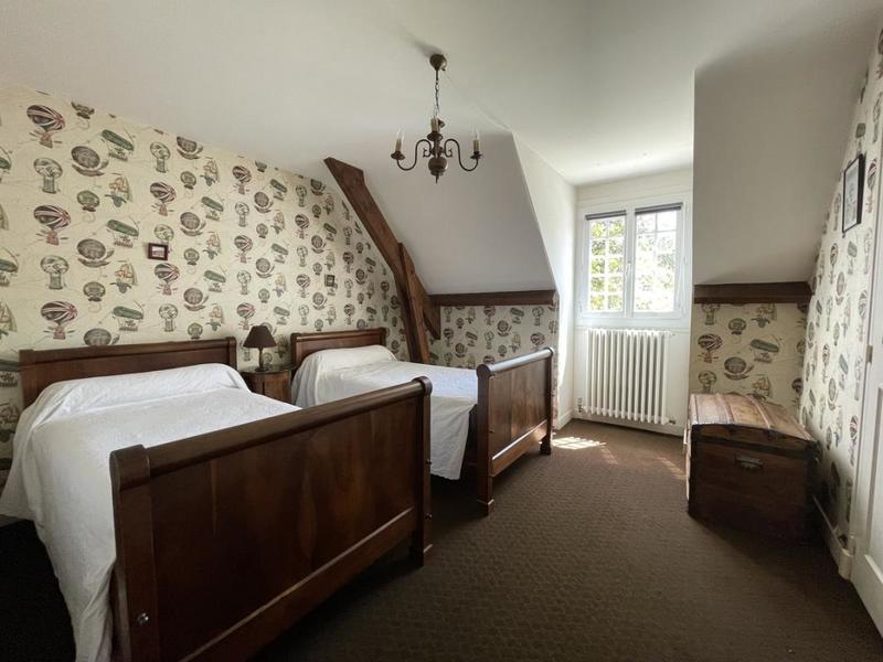 Villa - 280 m² - 10 pièces