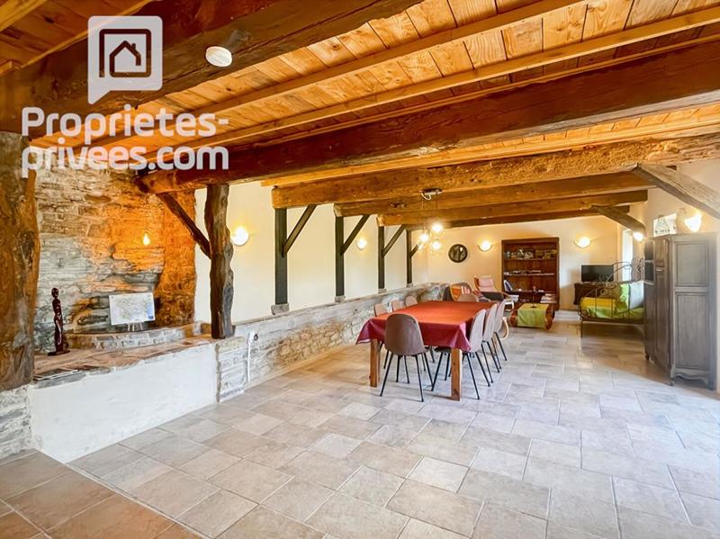 Maison - 320 m² - 9 pièces