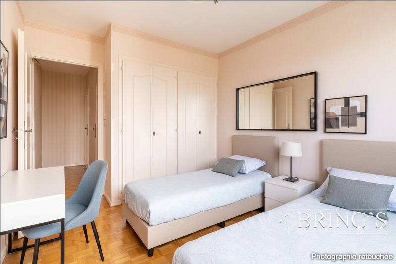 Appartement - 126 m² - 7 pièces