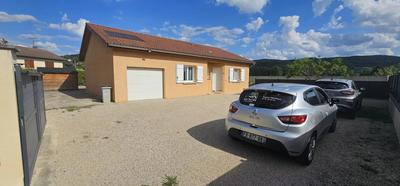 Maison - 90 m² - 4 pièces