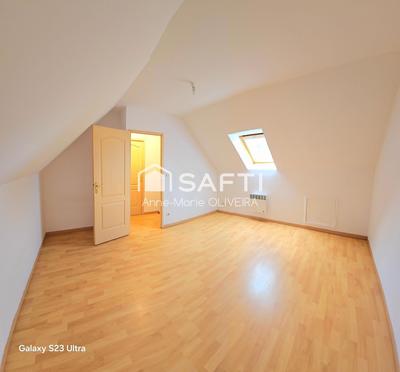 Maison - 90 m² - 6 pièces