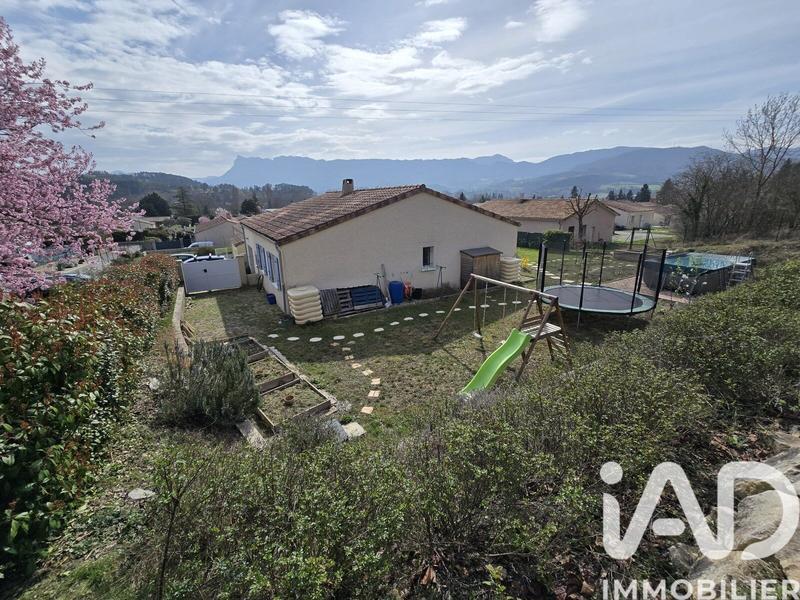 Maison - 108 m² - 5 pièces