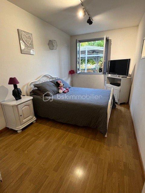 Maison traditionnelle - 166 m² - 8 pièces