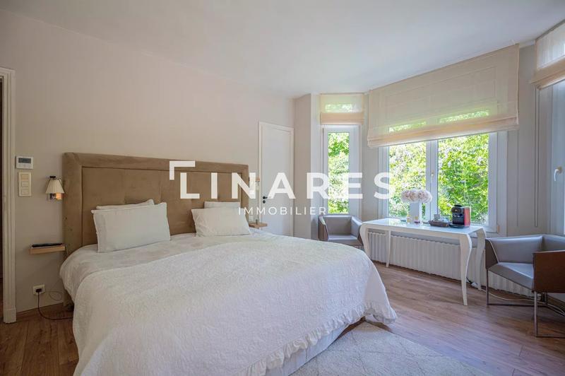 Maison - 306 m² - 6 pièces