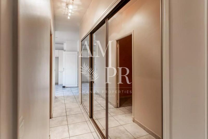 Appartement - 144 m² - 4 pièces