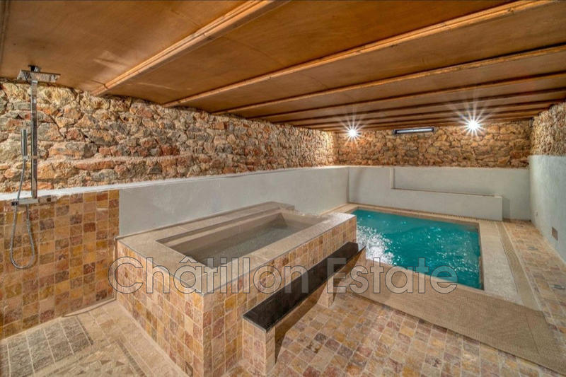 Maison de maîtres - 280 m² - 6 pièces