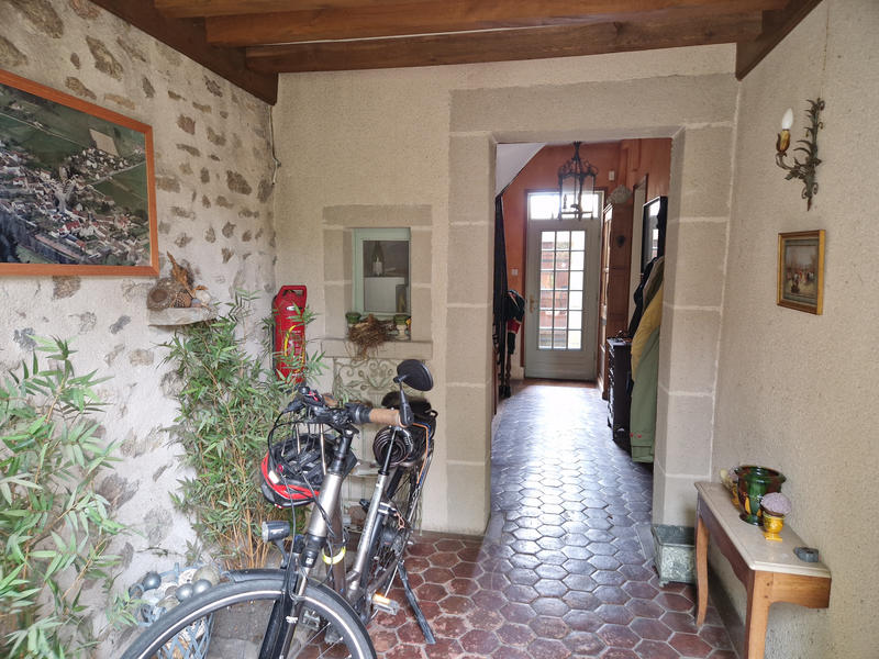 Maison - 340 m² - 12 pièces