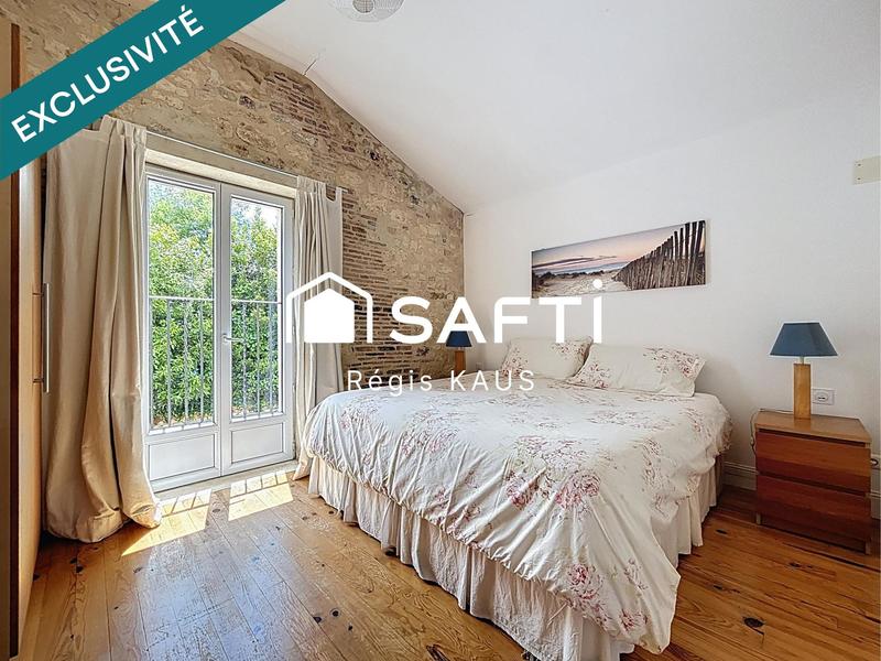 Maison - 300 m² - 12 pièces