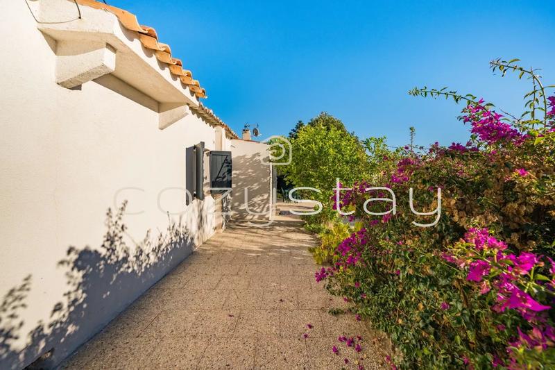 Villa - 305 m² - 10 pièces