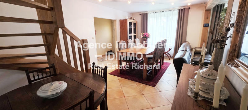 Maison - 126 m² - 7 pièces