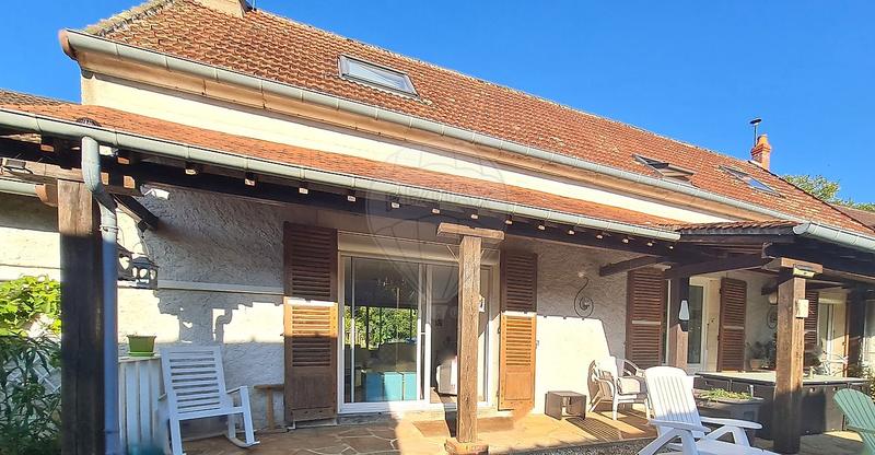 Maison - 186 m² - 6 pièces