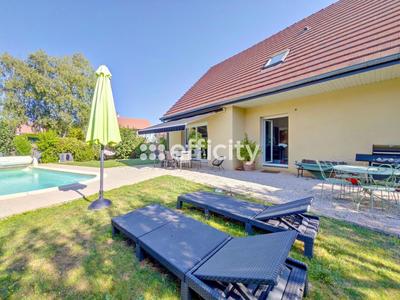 Maison - 175 m² - 8 pièces