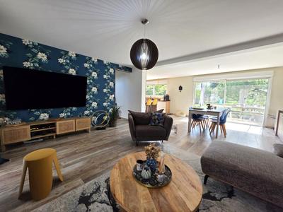 Maison - 145 m² - 8 pièces