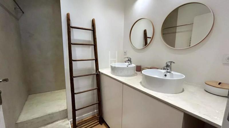 Duplex - 211 m² - 6 pièces